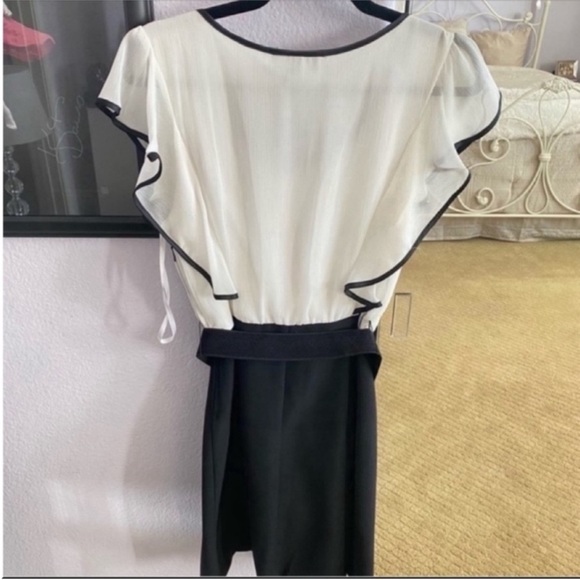 Women's Black and White BCX Ruffled Mini Dress Size 10 or 11 - Picture 5 of 6